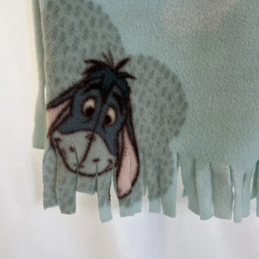 Winnie The Pooh & Friends Flower Badge Fleece Blanket Fringe Soft Kids Rainbow‎